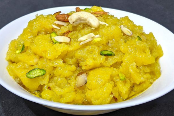 उबले आलू का हलवा(Boiled Potato Halwa)